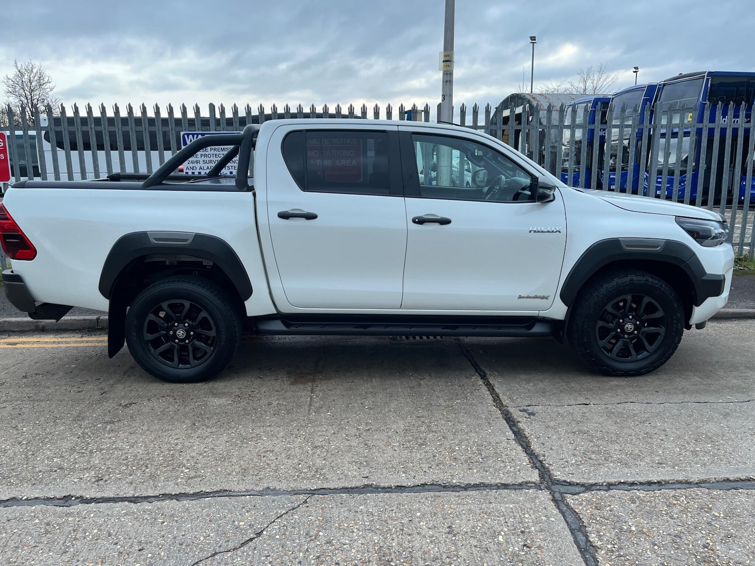 Used Toyota Hilux 2020 for sale - 76918527: Photo 11
