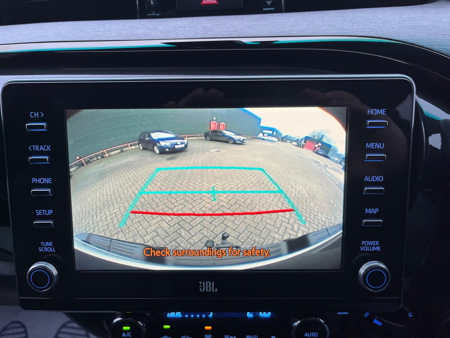 Used Toyota Hilux 2020 for sale - 76918527: Photo 18