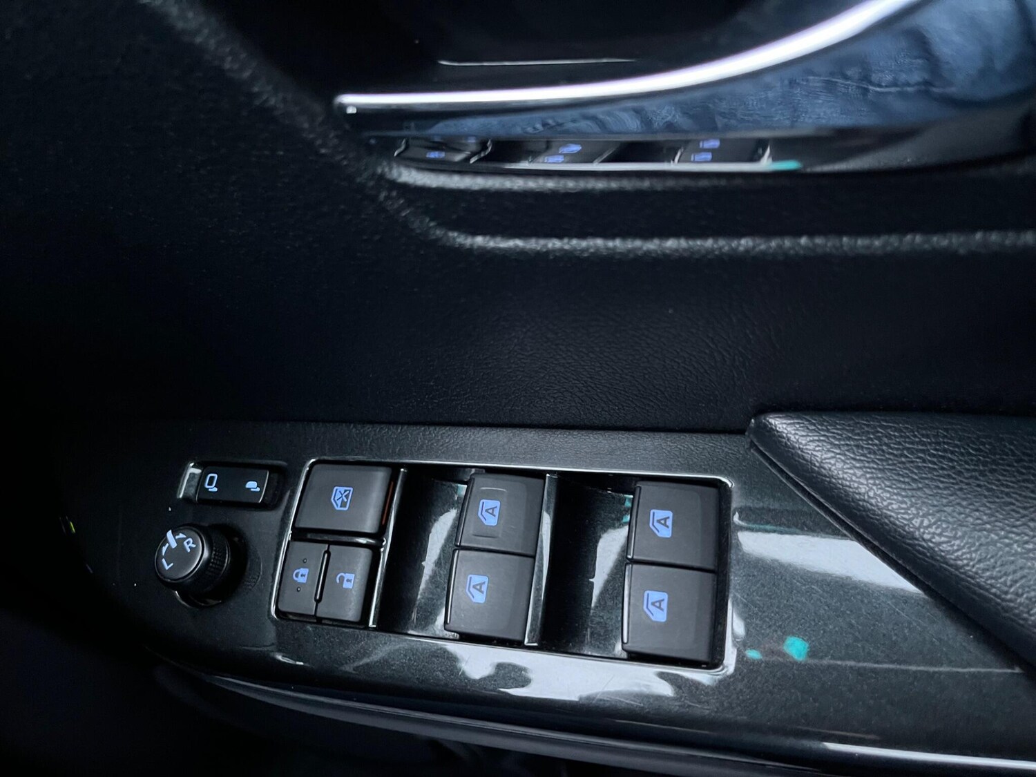 Used Toyota Hilux 2020 for sale - 76918527: Photo 31