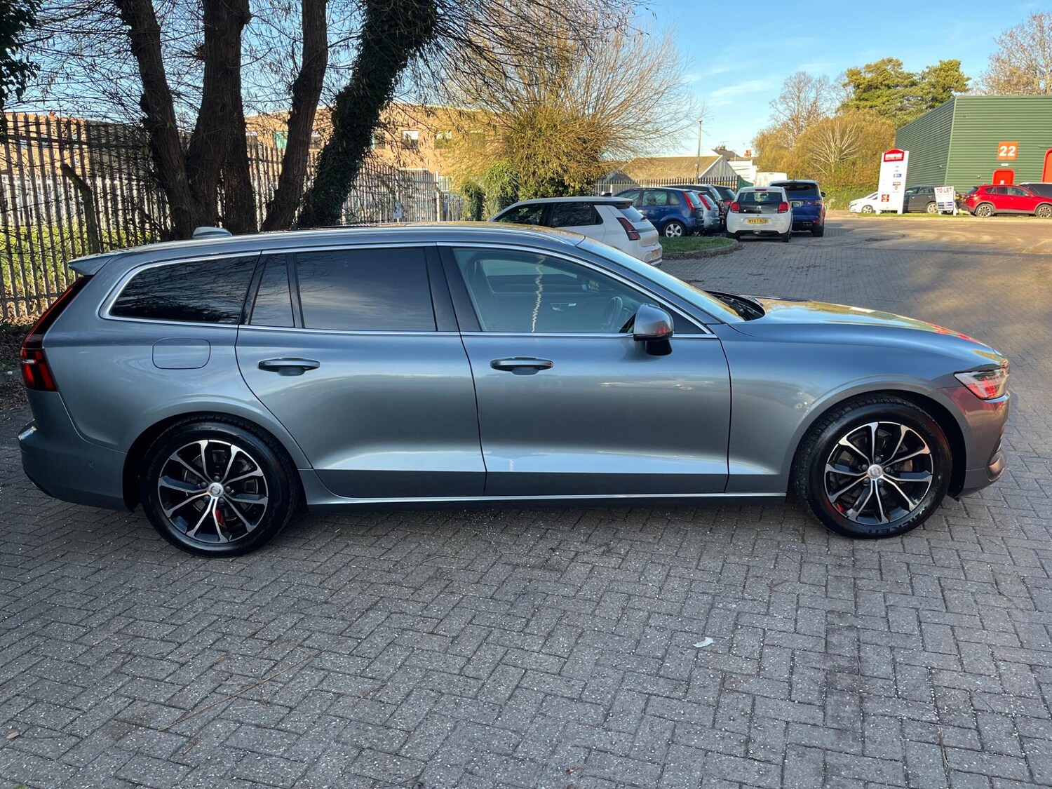 Used Volvo V60 for sale - 76993107: Photo 11