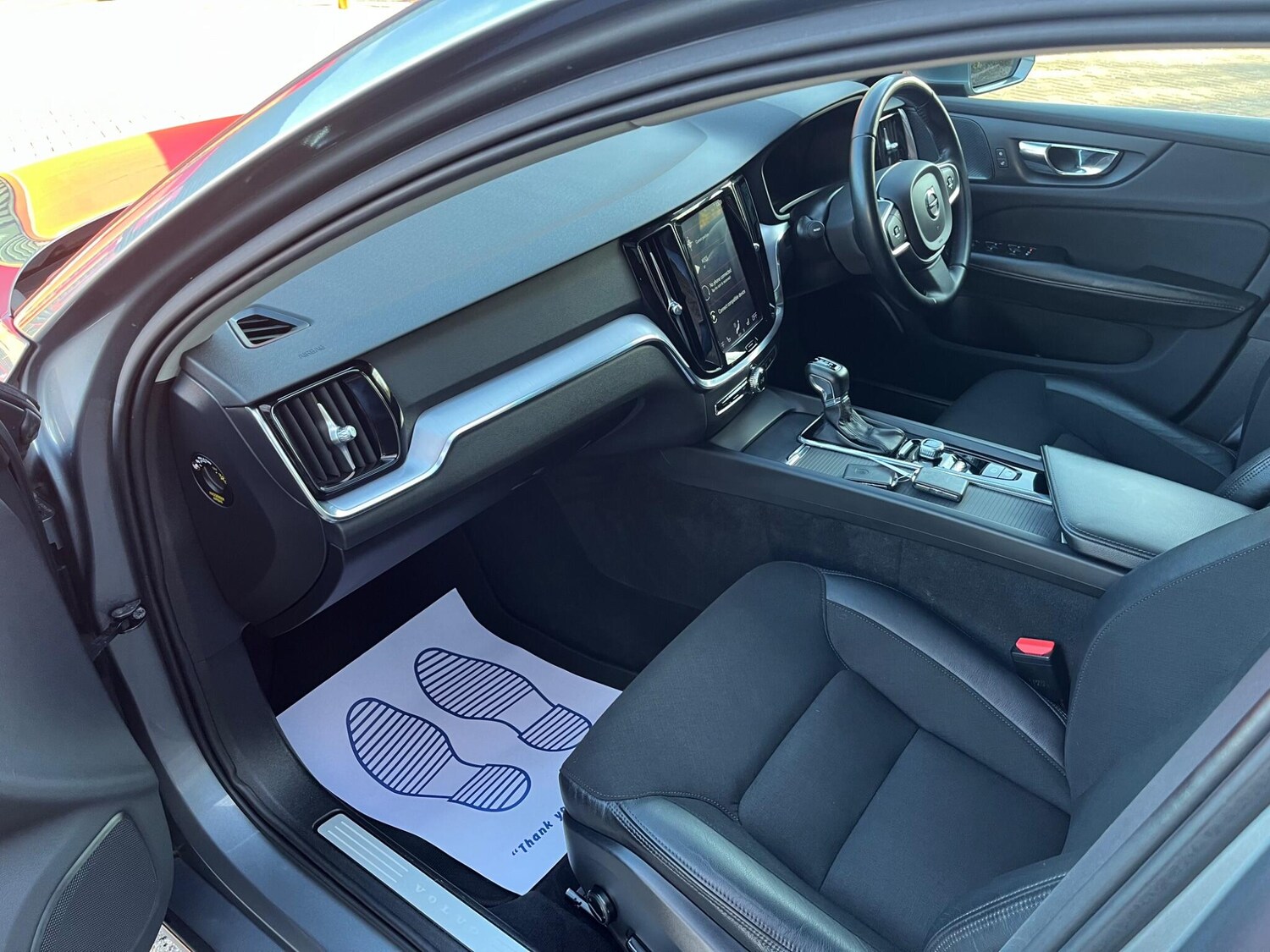 Used Volvo V60 for sale - 76993107: Photo 25