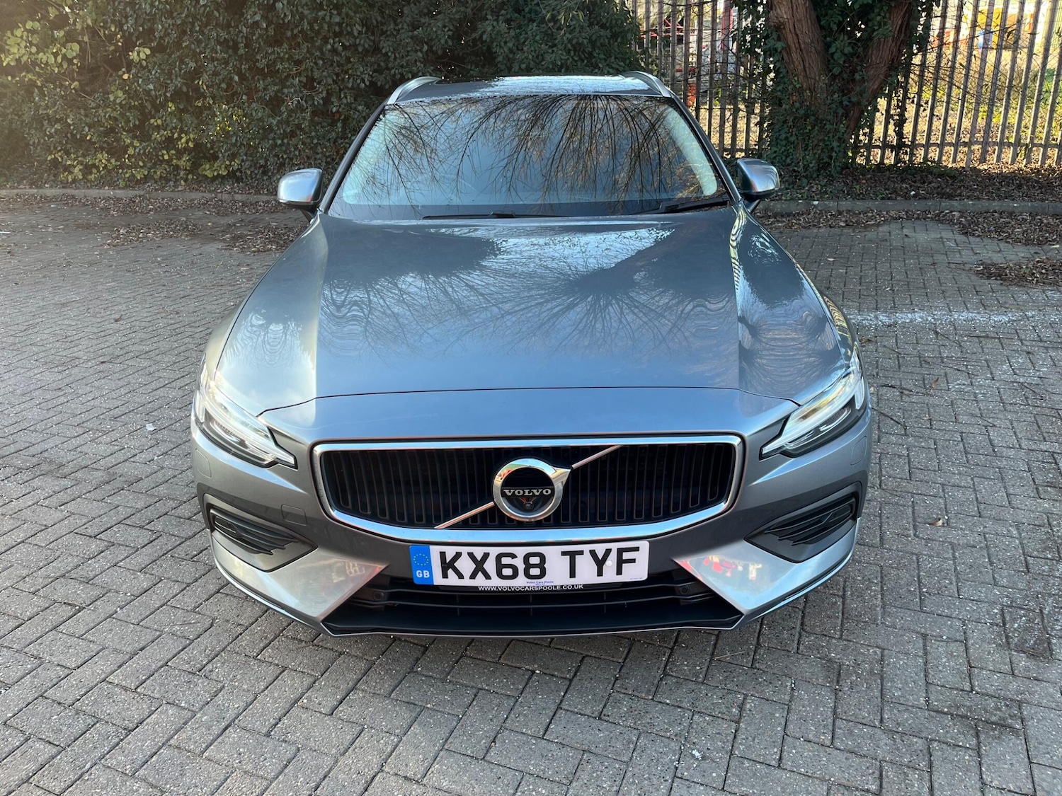 Used Volvo V60 for sale - 76993107: Photo 3