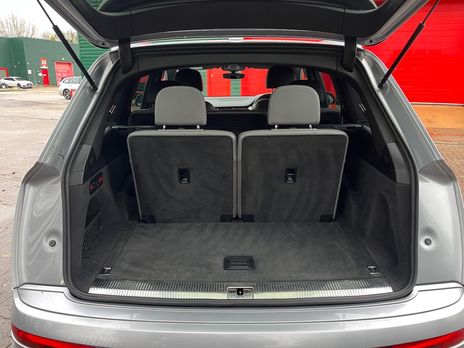 Used Audi Q7 2015 for sale - 76801256: Photo 29