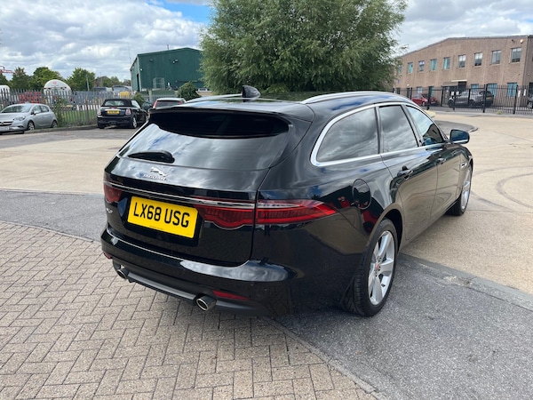 Used Jaguar XF 2018 for sale - 75552674: Photo 11
