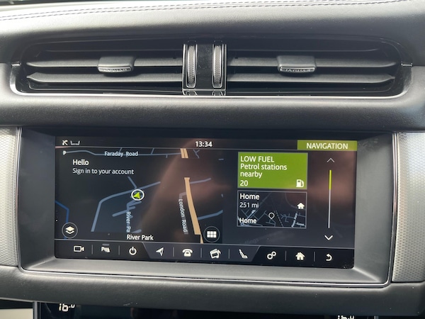 Used Jaguar XF 2018 for sale - 75552674: Photo 24