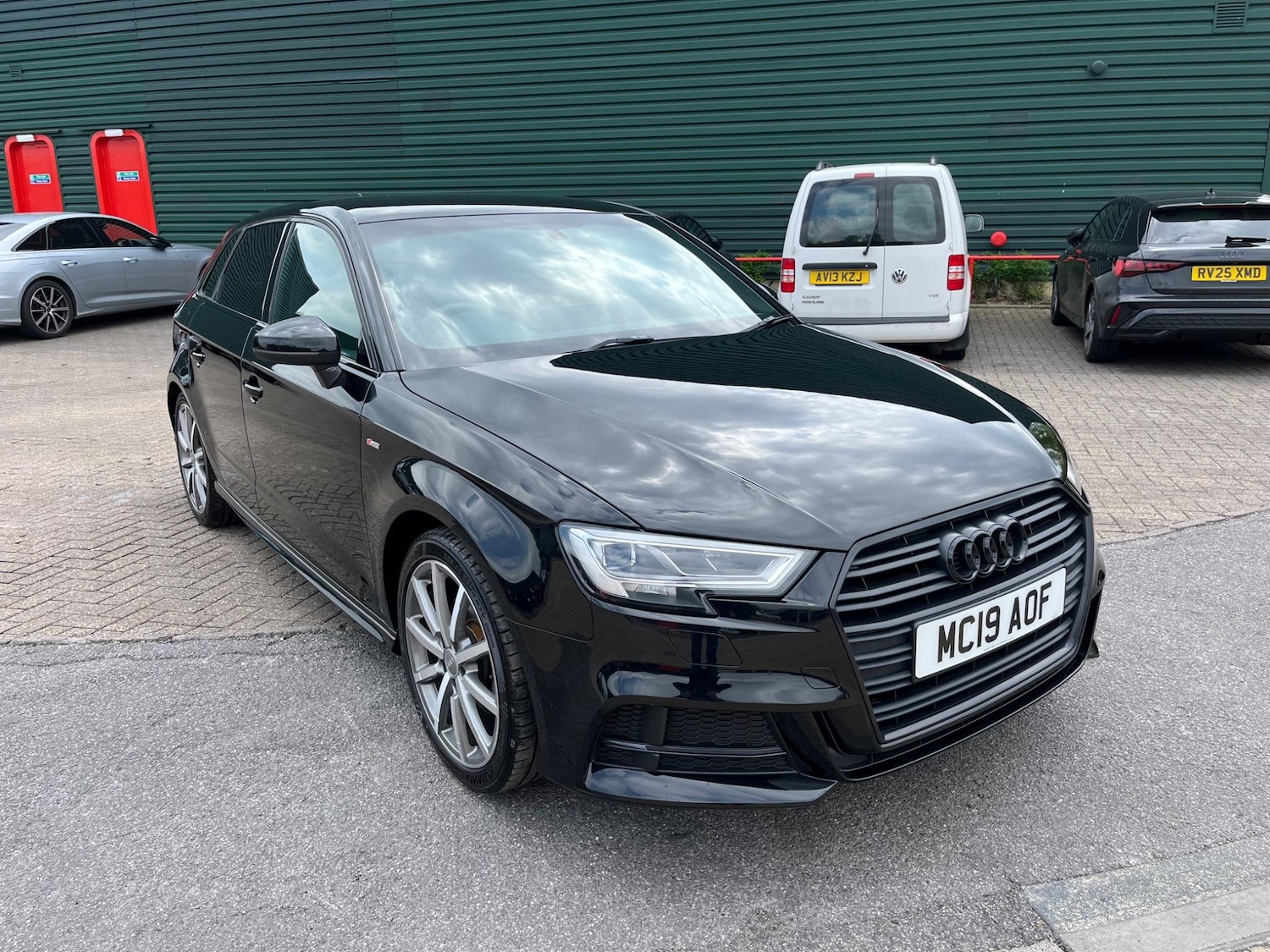 Used Audi A3 2019 for sale - 76282717: Photo 1