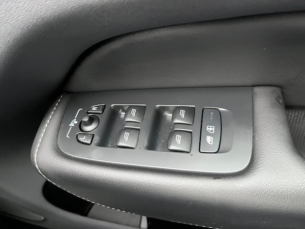 Used Volvo XC60 2020 for sale - 75729408: Photo 36