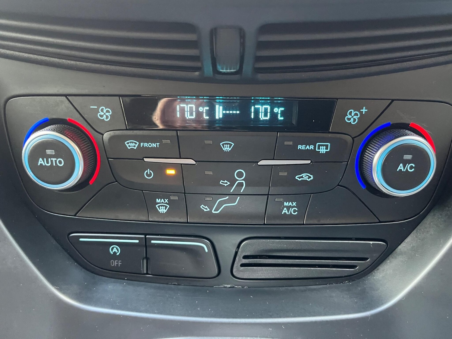 Used Ford Kuga 2018 for sale - 76135856: Photo 28