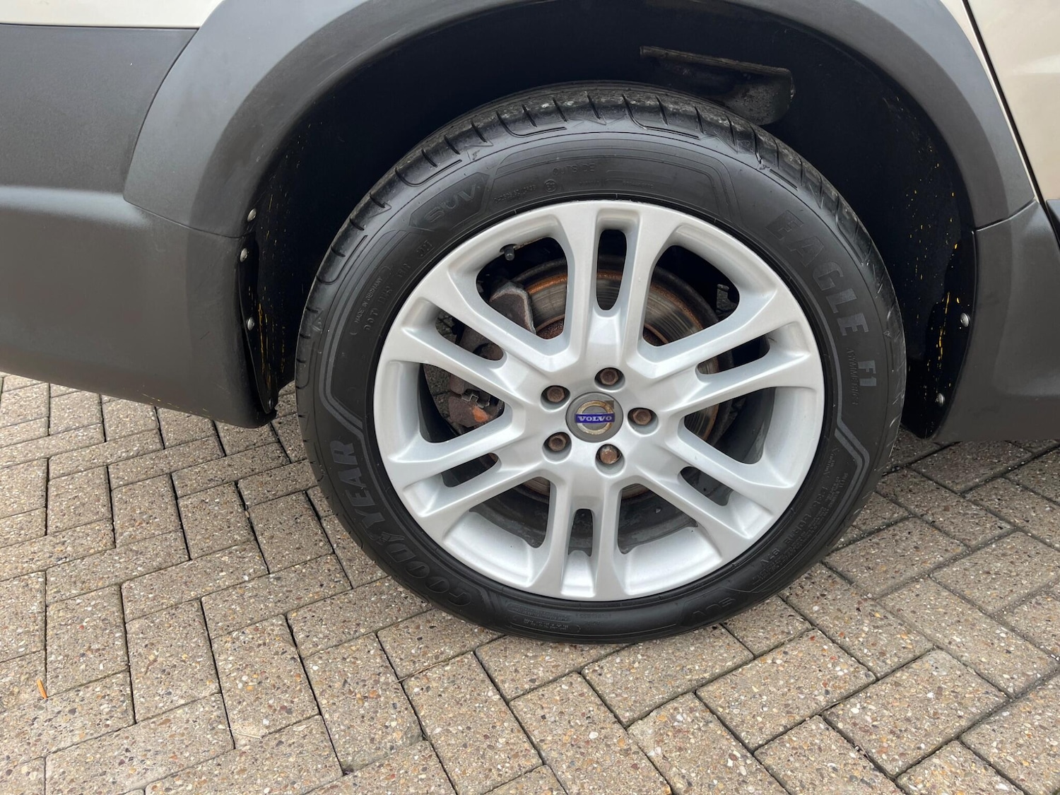 Used Volvo XC70 2016 for sale - 77657812: Photo 13