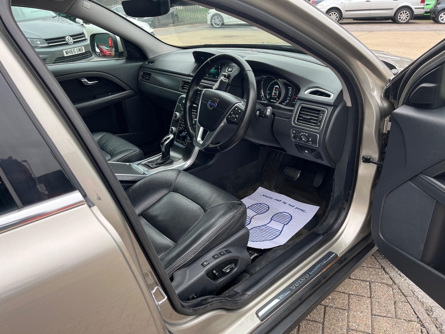 Used Volvo XC70 2016 for sale - 77657812: Photo 22