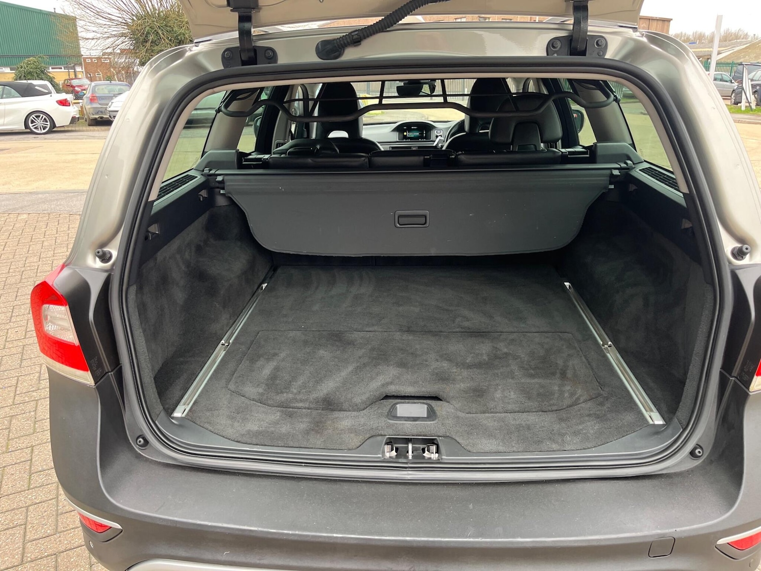 Used Volvo XC70 2016 for sale - 77657812: Photo 27