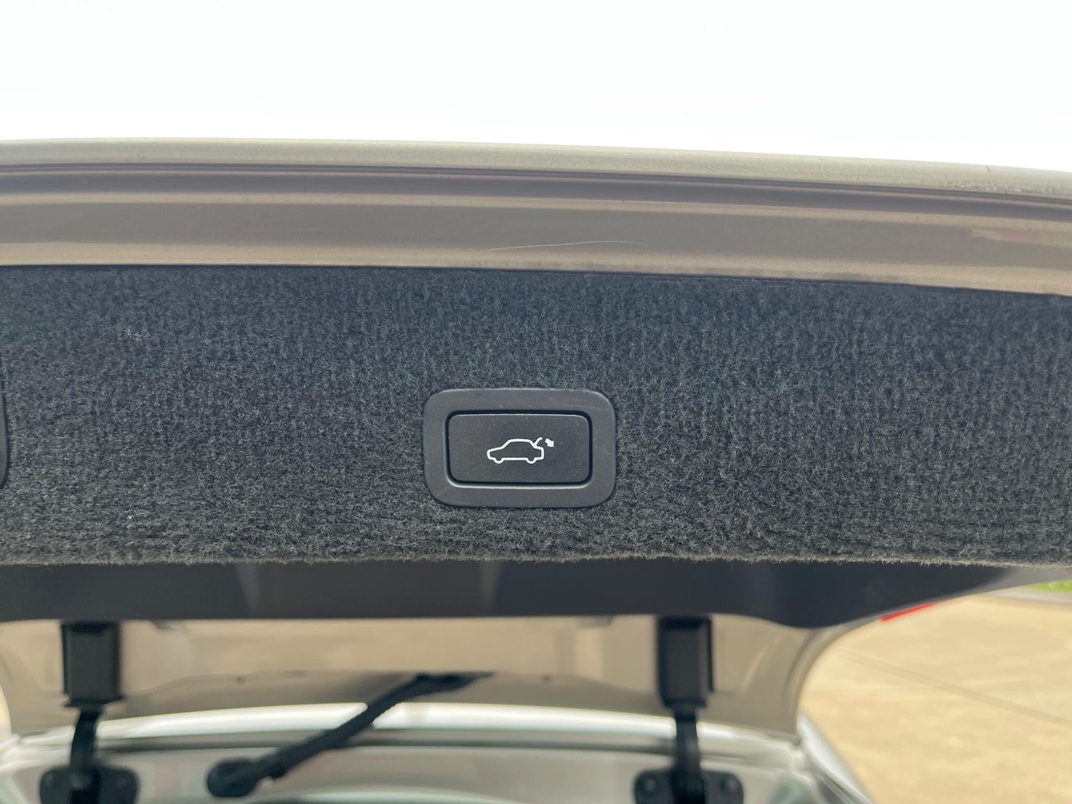 Used Volvo XC70 2016 for sale - 77657812: Photo 28