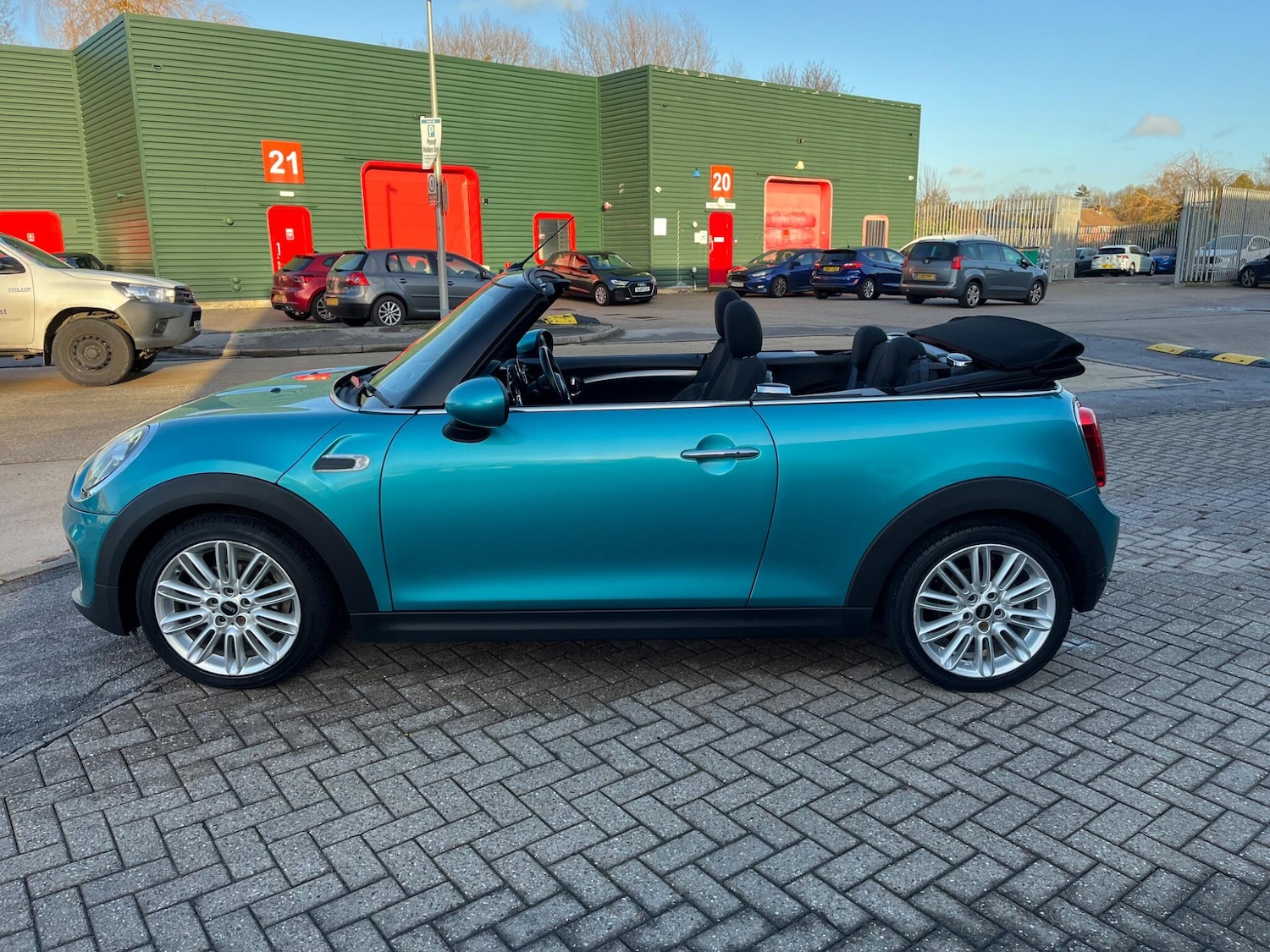 Used MINI Convertible 2018 for sale - 76886993: Photo 12