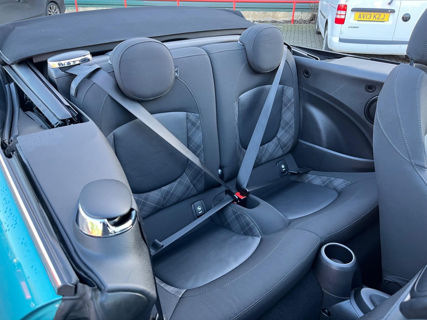 Used MINI Convertible 2018 for sale - 76886993: Photo 21