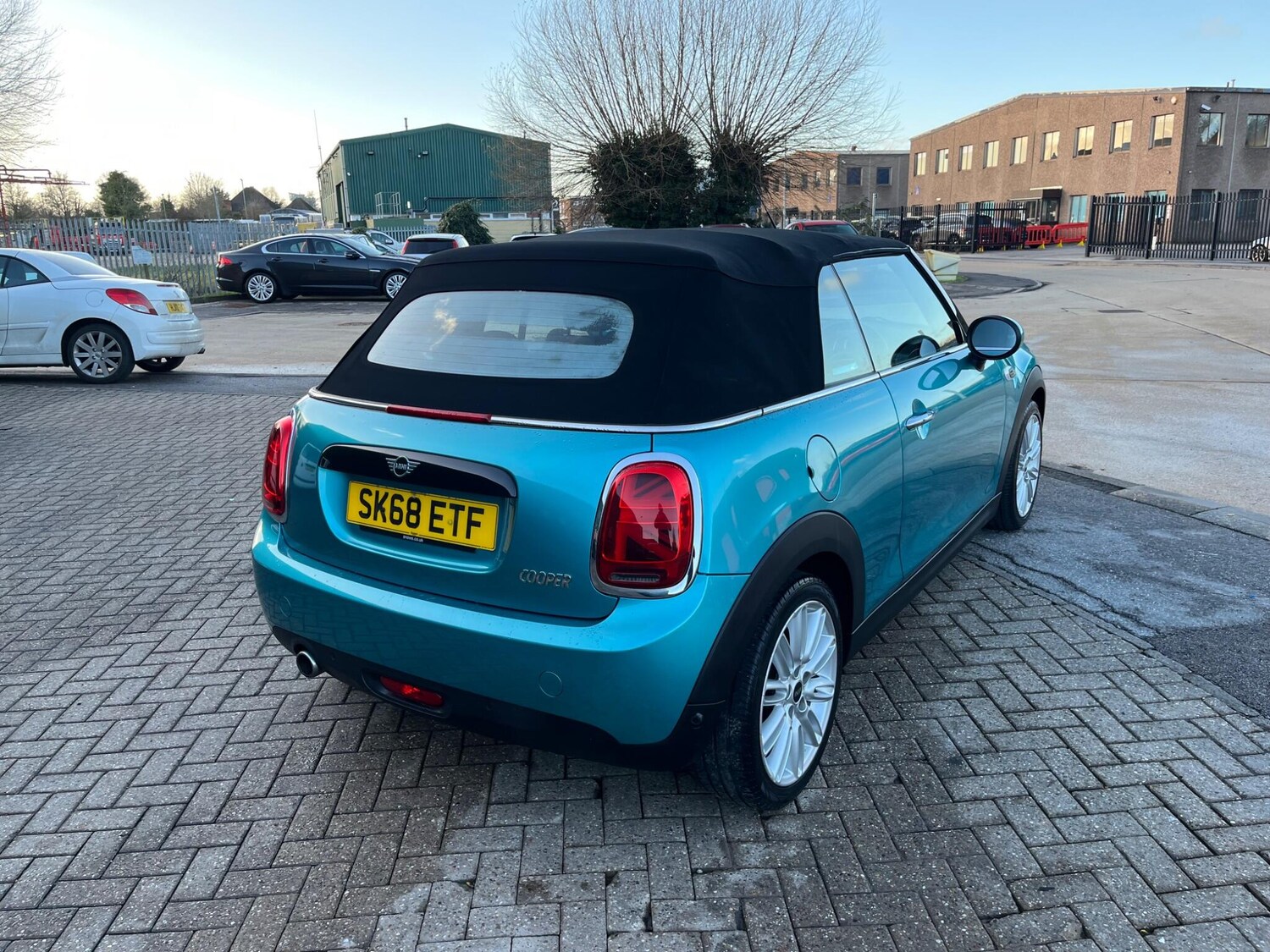 Used MINI Convertible 2018 for sale - 76886993: Photo 29