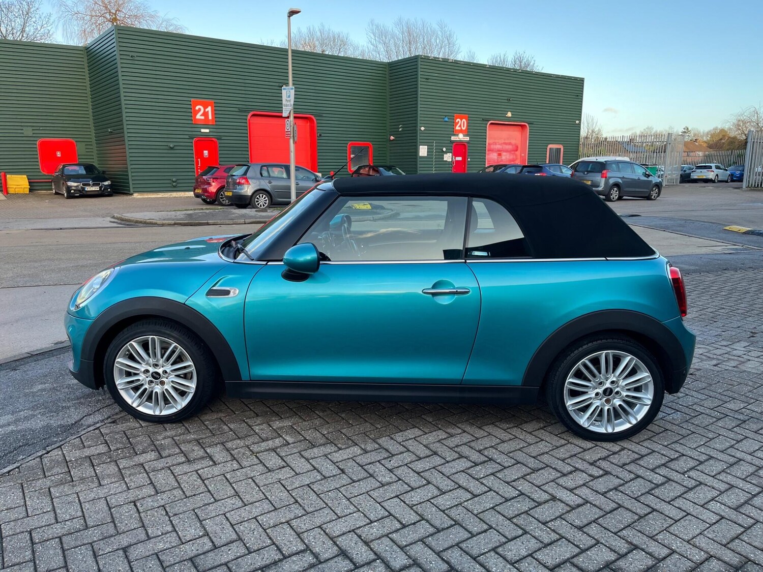 Used MINI Convertible 2018 for sale - 76886993: Photo 31