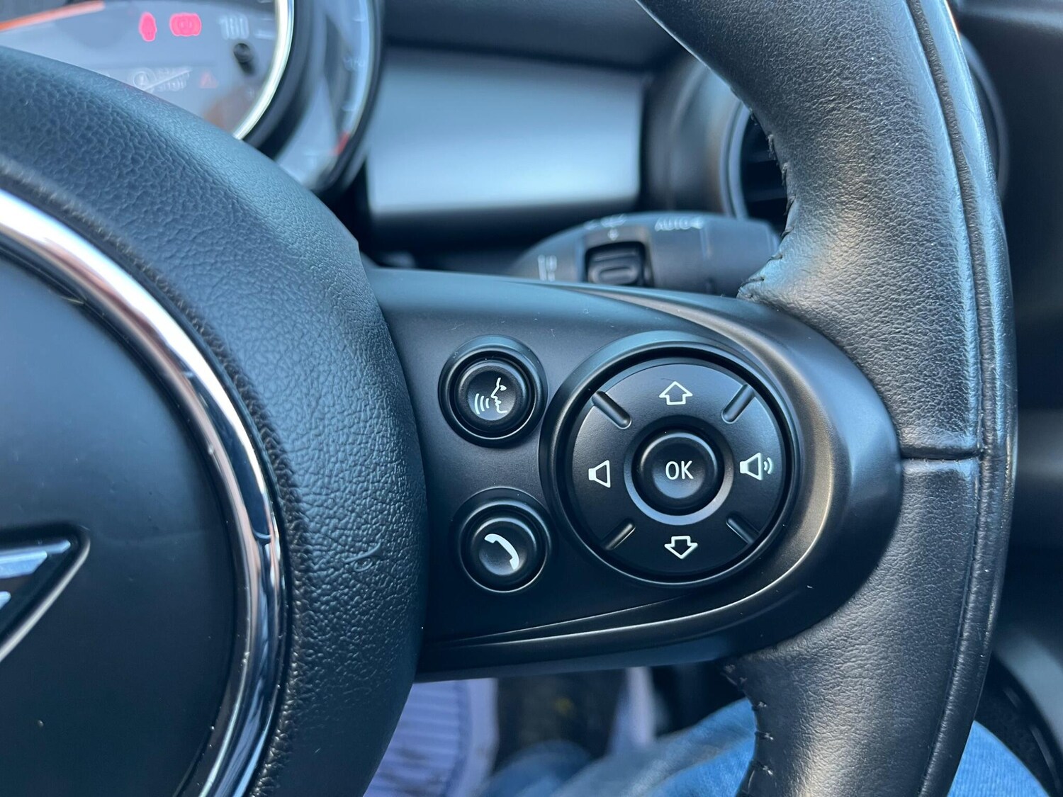 Used MINI Convertible 2018 for sale - 76886993: Photo 37