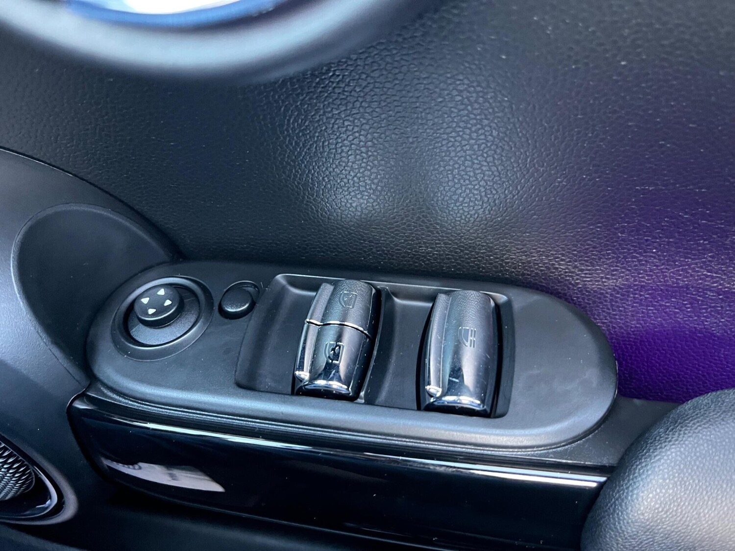 Used MINI Convertible 2018 for sale - 76886993: Photo 38