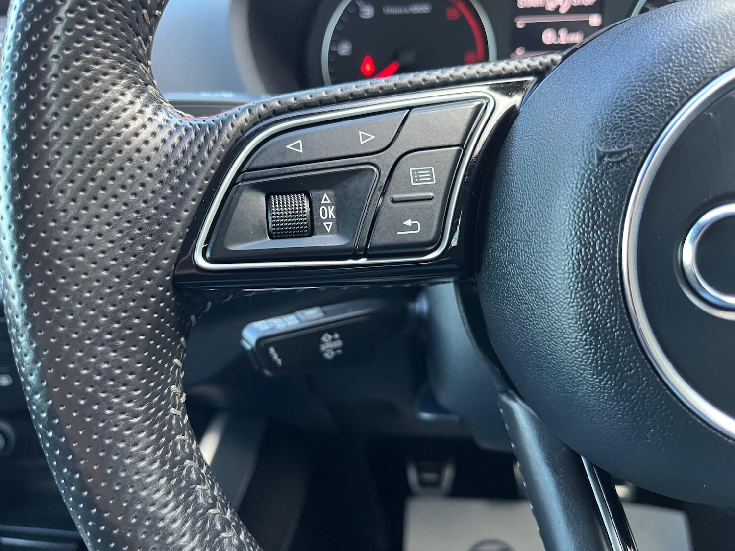 Used Audi Q2 2017 for sale - 76997715: Photo 30