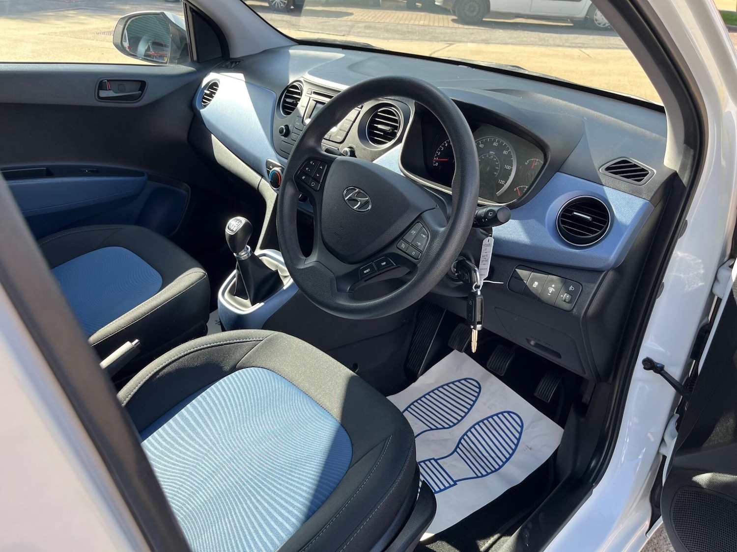 Used Hyundai i10 2017 for sale - 75669653: Photo 17