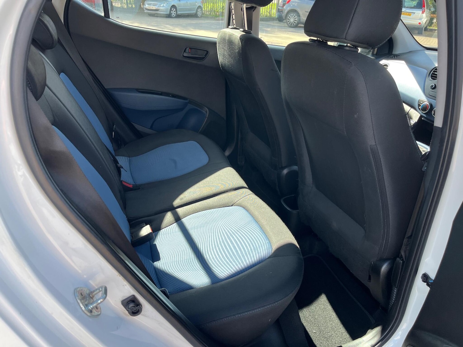 Used Hyundai i10 2017 for sale - 75669653: Photo 18