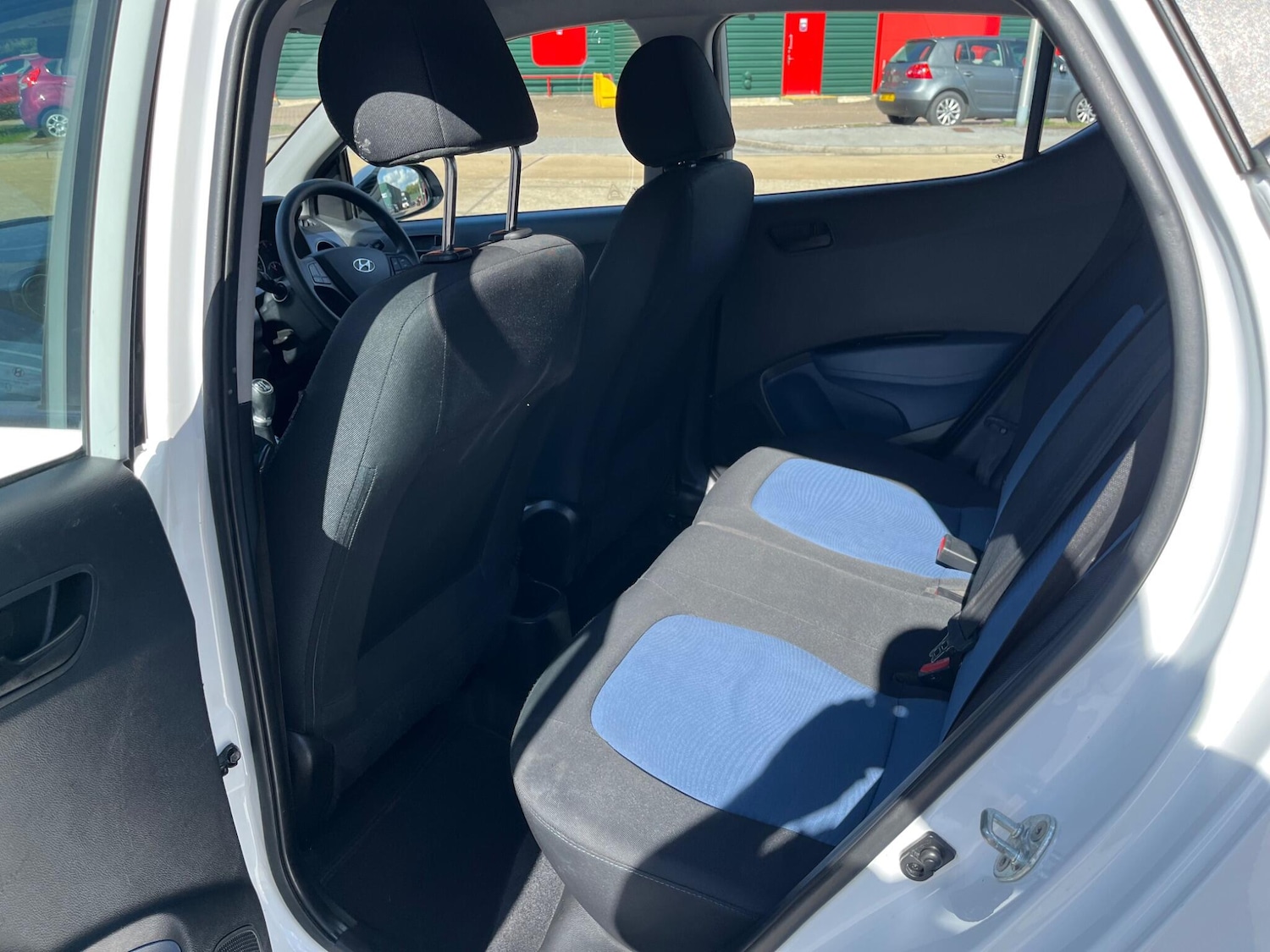 Used Hyundai i10 2017 for sale - 75669653: Photo 20