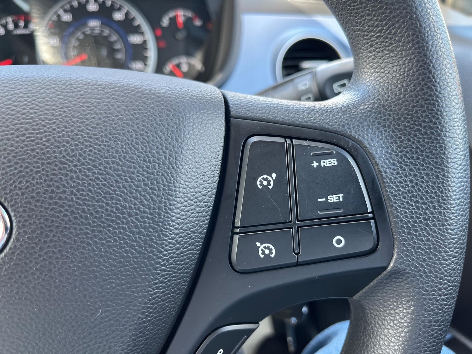 Used Hyundai i10 2017 for sale - 75669653: Photo 27