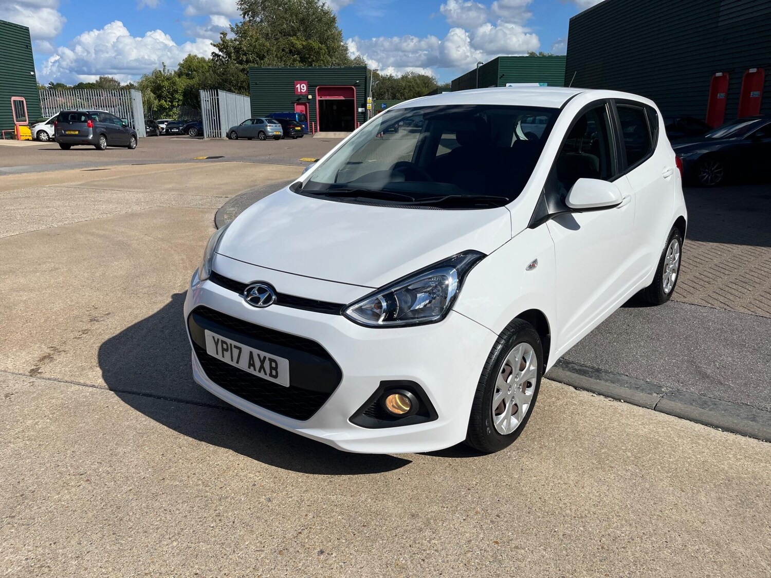 Used Hyundai i10 2017 for sale - 75669653: Photo 5