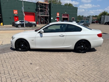 Used BMW 3 Series 2011 for sale - 79201939: Photo