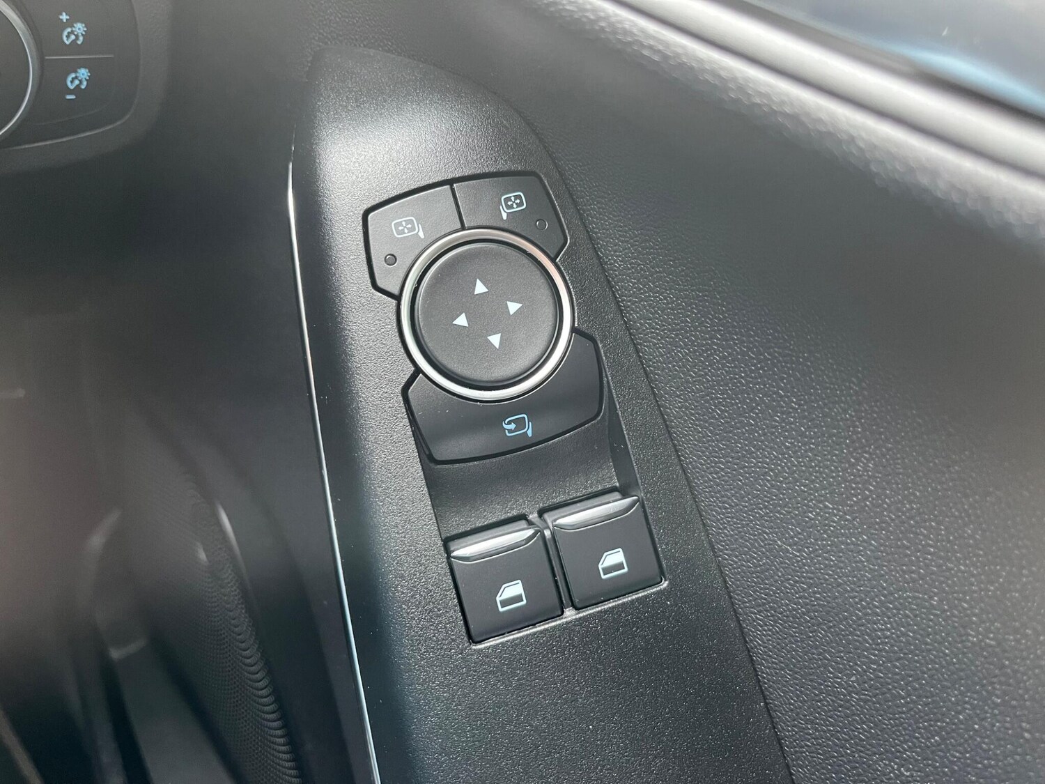 Used Ford Fiesta 2019 for sale - 76136206: Photo 32