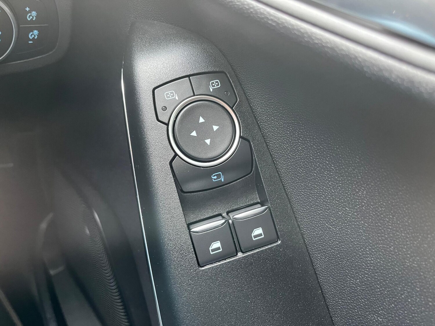 Used Ford Fiesta 2019 for sale - 76136206: Photo 33