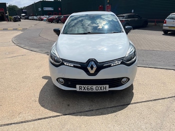 Used Renault Clio 2016 for sale - 79050109: Photo