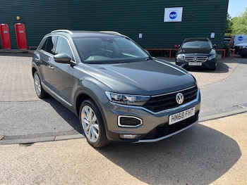 Used Volkswagen T-Roc 2018 for sale - 78705566: Photo