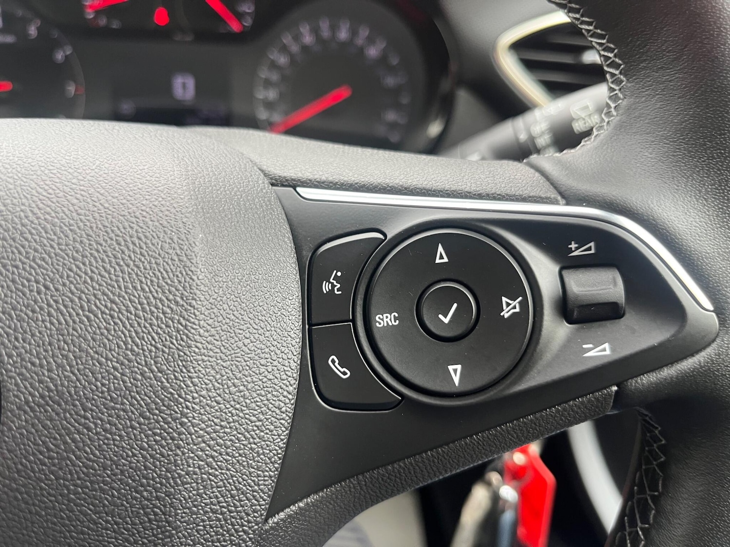 Used Vauxhall Crossland 2021 for sale - 76226353: Photo 29