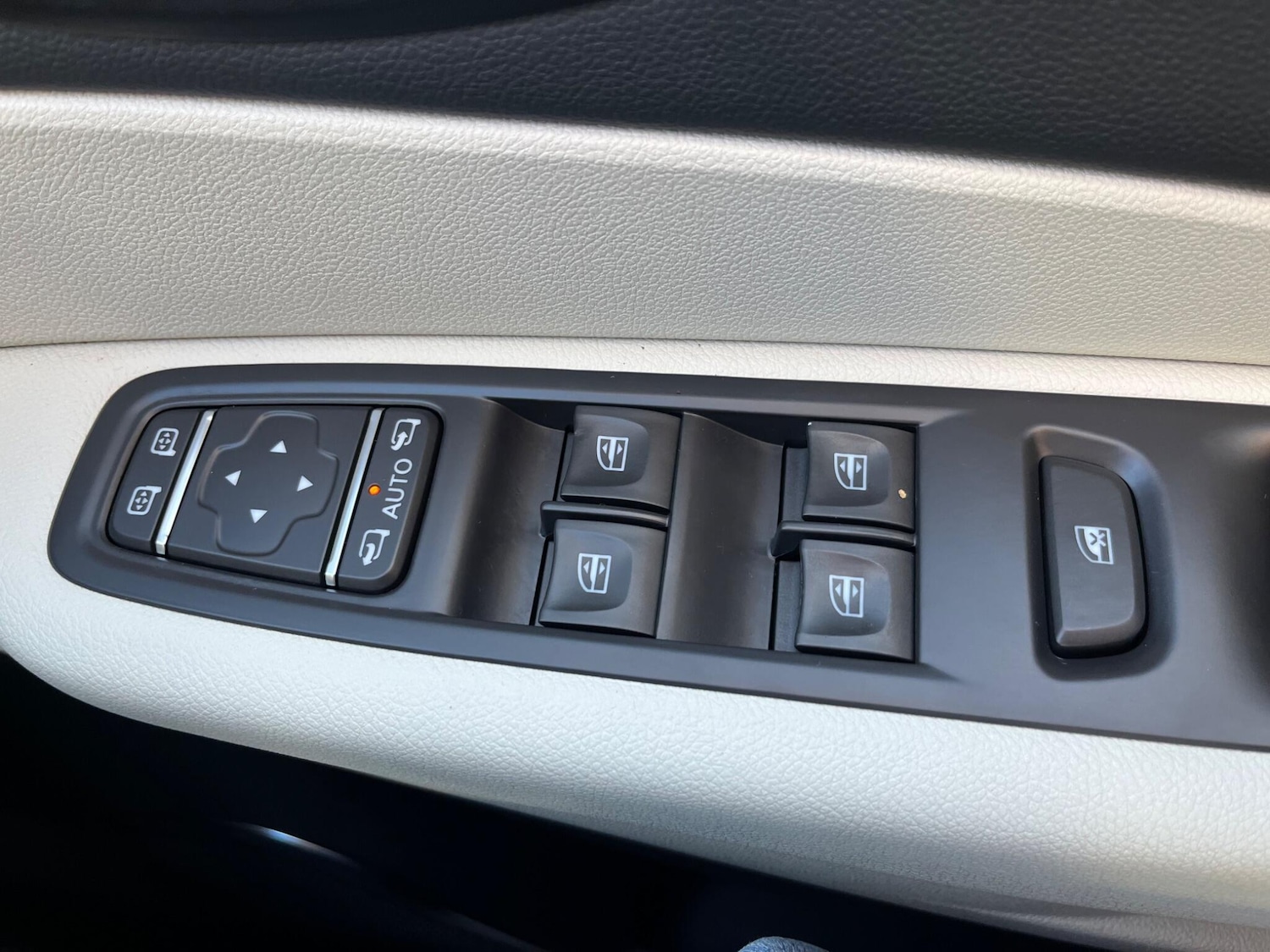 Used Renault Captur 2019 for sale - 76753374: Photo 31