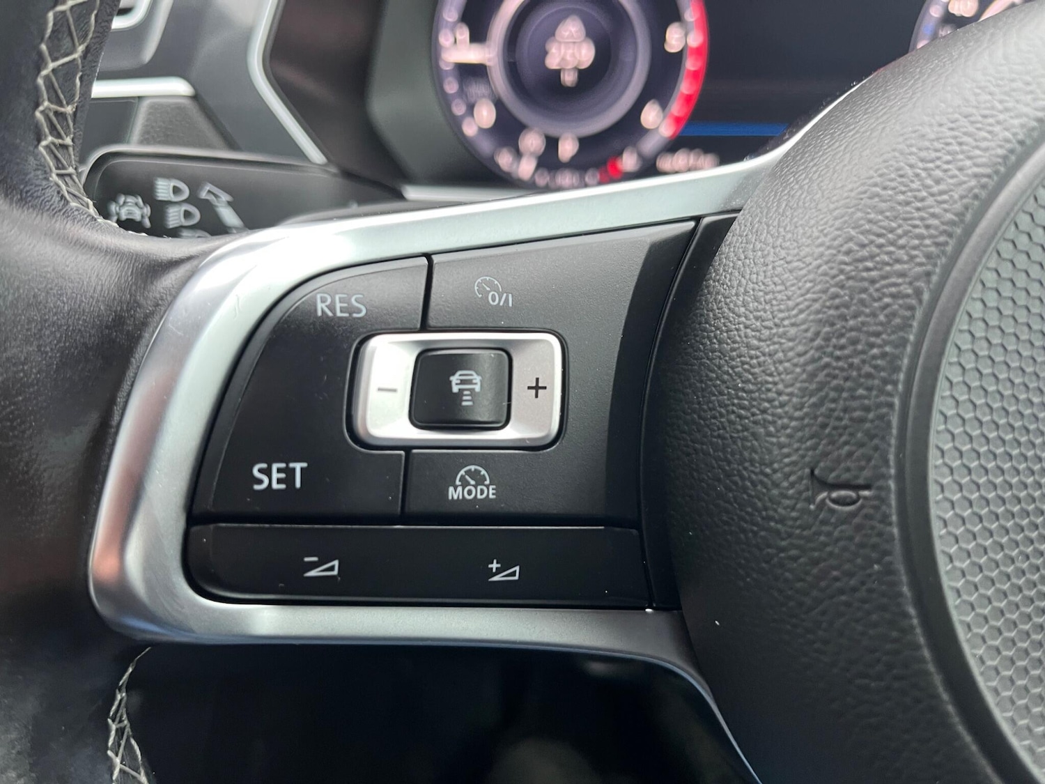 Used Volkswagen Tiguan 2017 for sale - 77230263: Photo 34