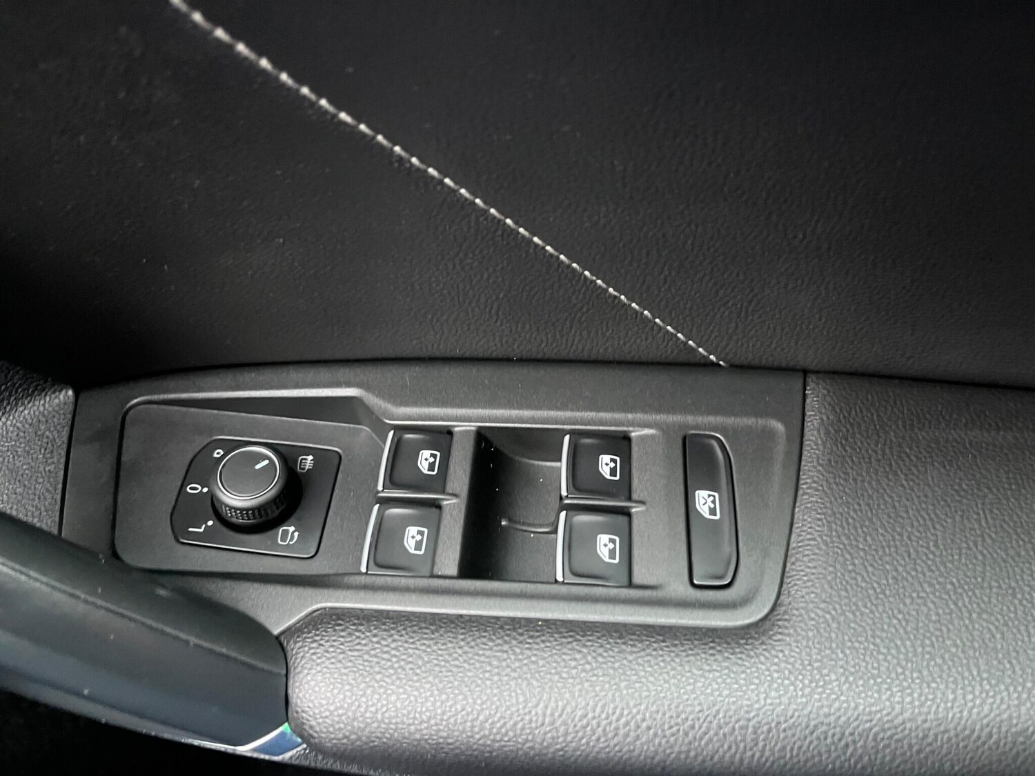 Used Volkswagen Tiguan 2017 for sale - 77230263: Photo 36