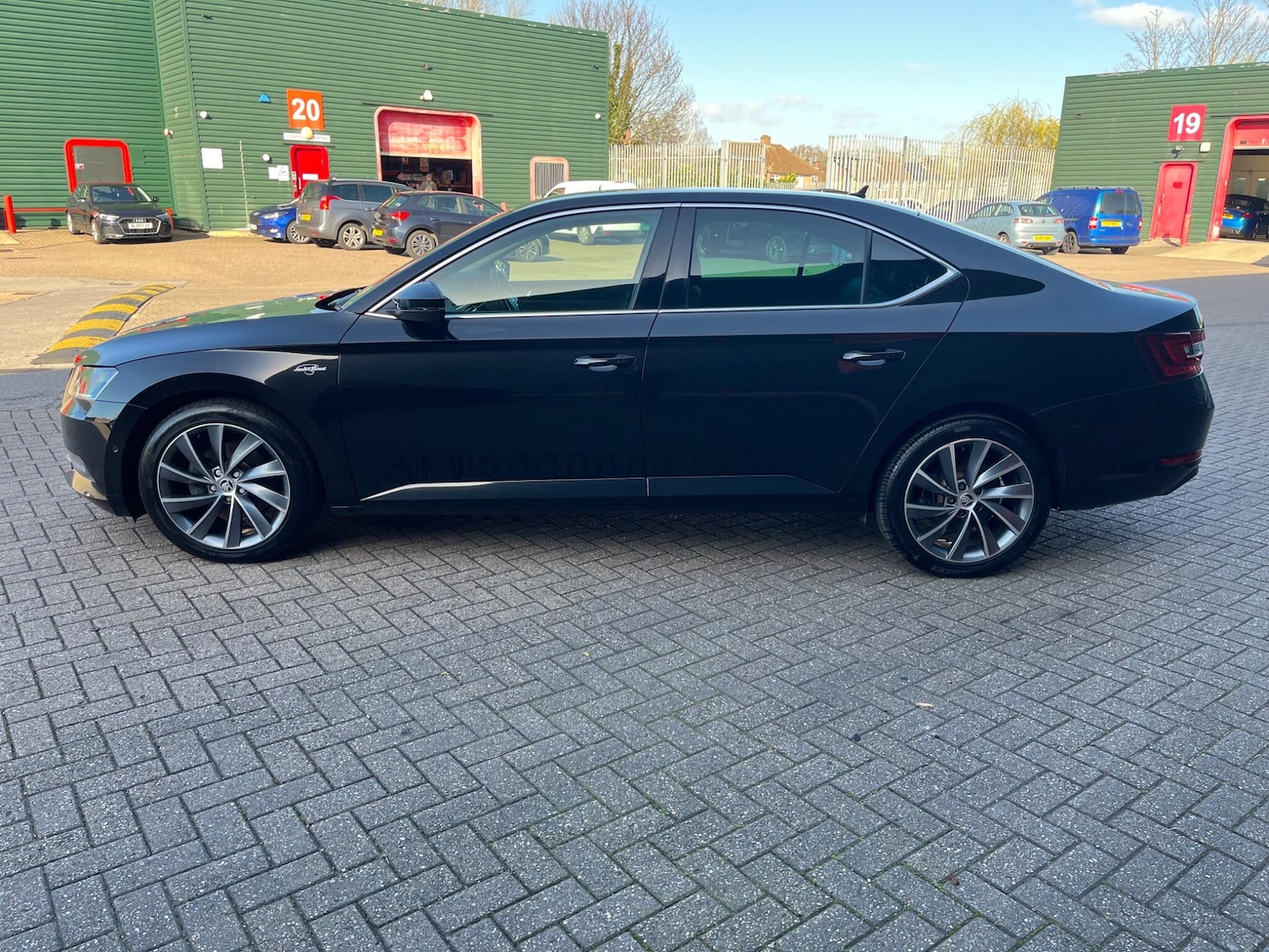 Used Skoda Superb 2015 for sale - 77646057: Photo 12