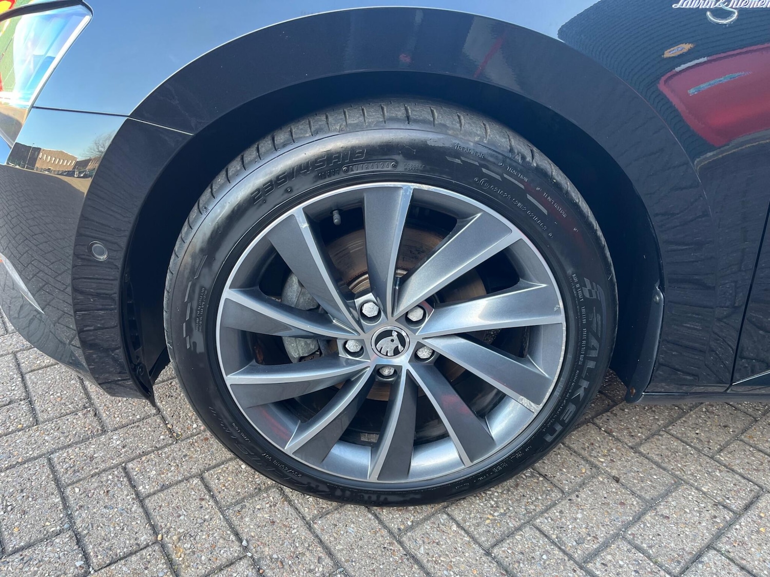 Used Skoda Superb 2015 for sale - 77646057: Photo 15