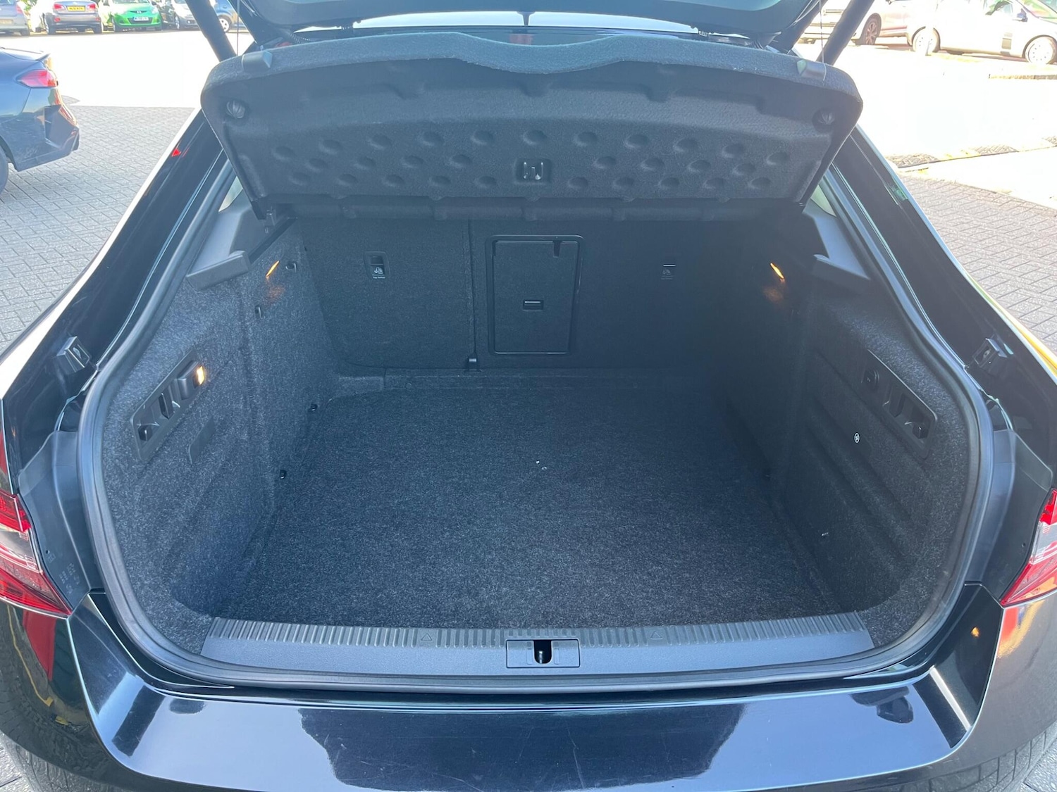 Used Skoda Superb 2015 for sale - 77646057: Photo 24