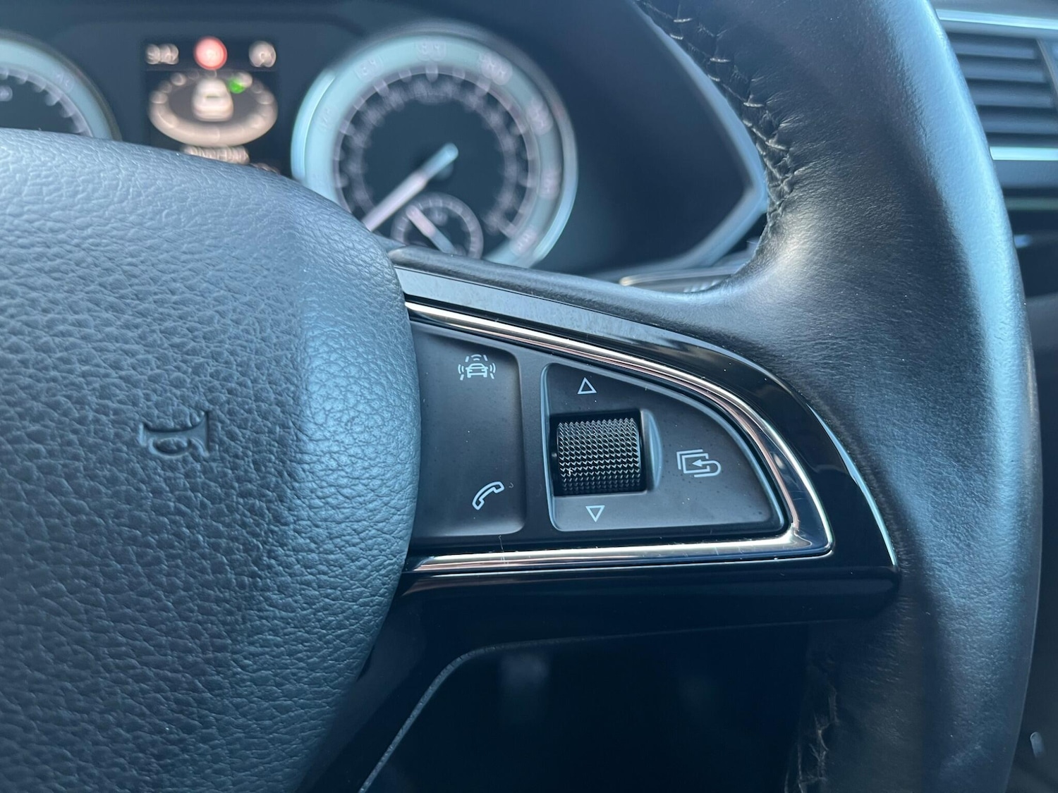 Used Skoda Superb 2015 for sale - 77646057: Photo 30