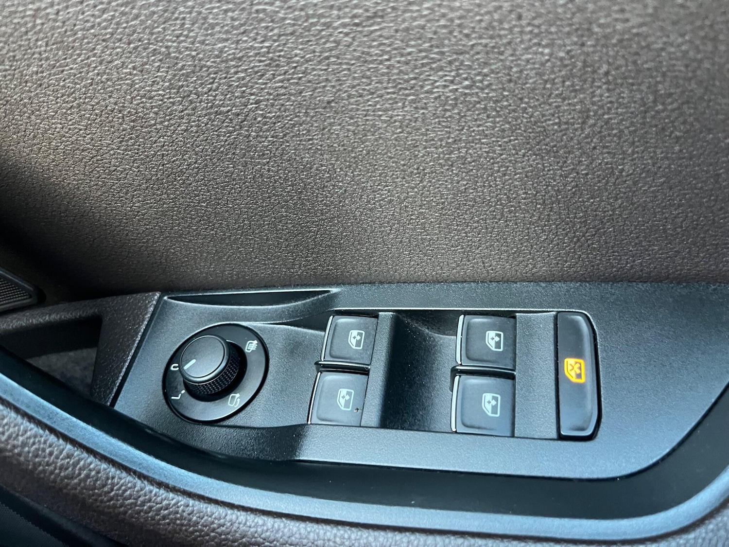 Used Skoda Superb 2015 for sale - 77646057: Photo 32