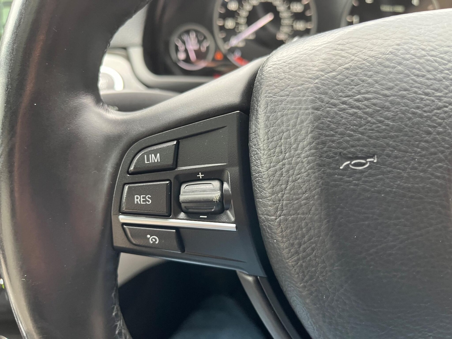 Used BMW 5 Series 2012 for sale - 76485420: Photo 28