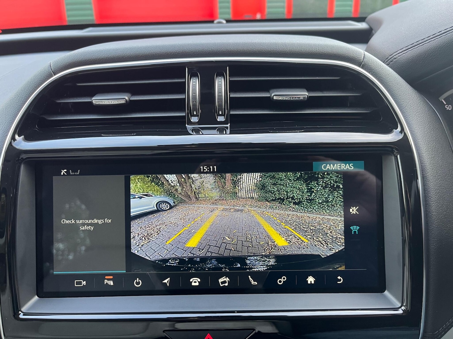 Used Jaguar XE 2019 for sale - 76425368: Photo 26