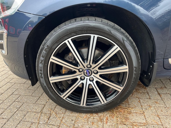 Used Volvo XC60 2014 for sale - 76189625: Photo 15