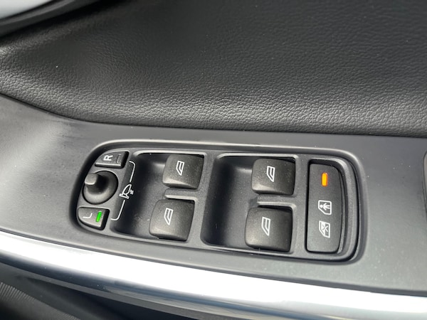 Used Volvo XC60 2014 for sale - 76189625: Photo 32