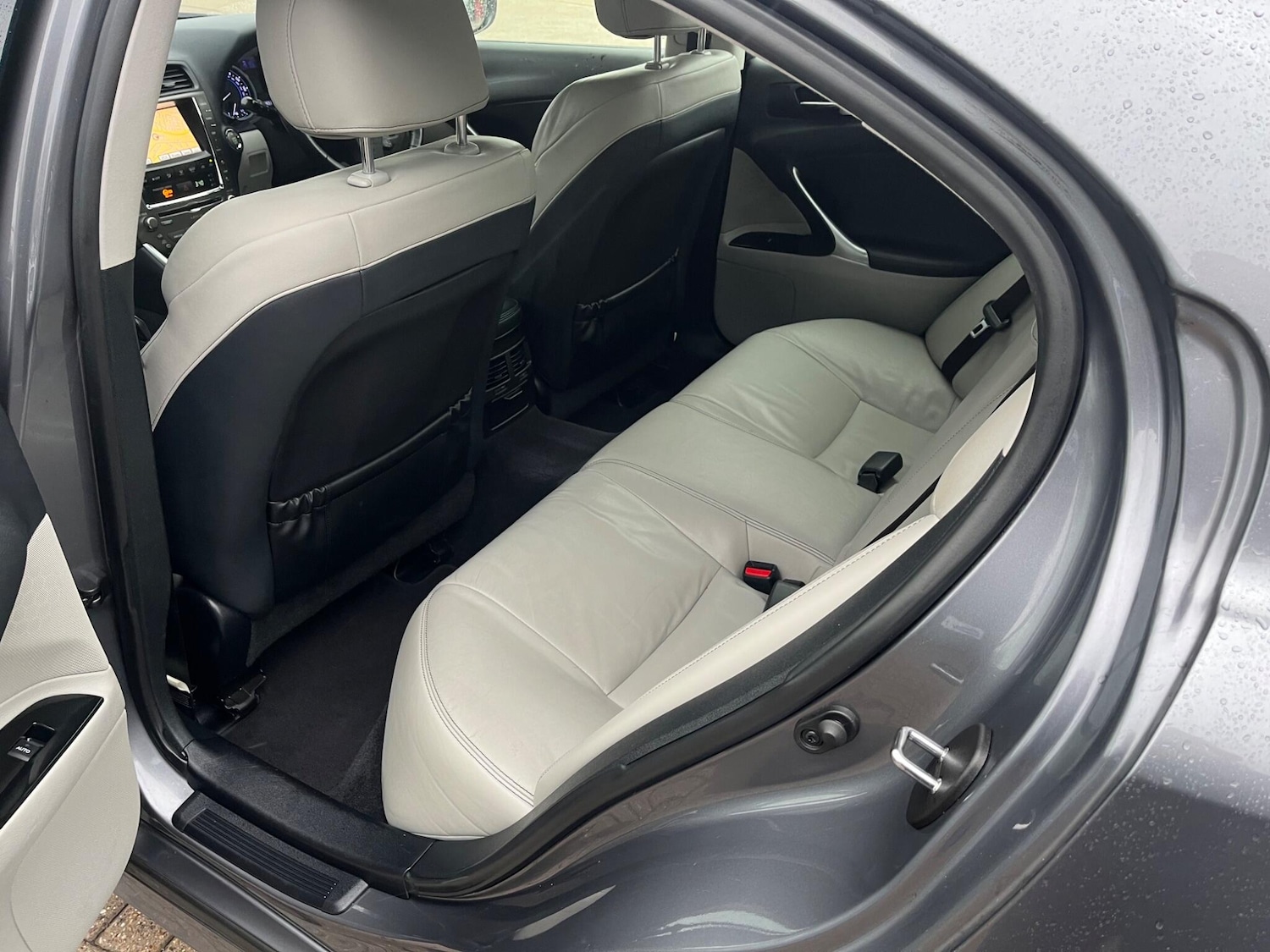 Used Lexus IS 2011 for sale - 76802029: Photo 26