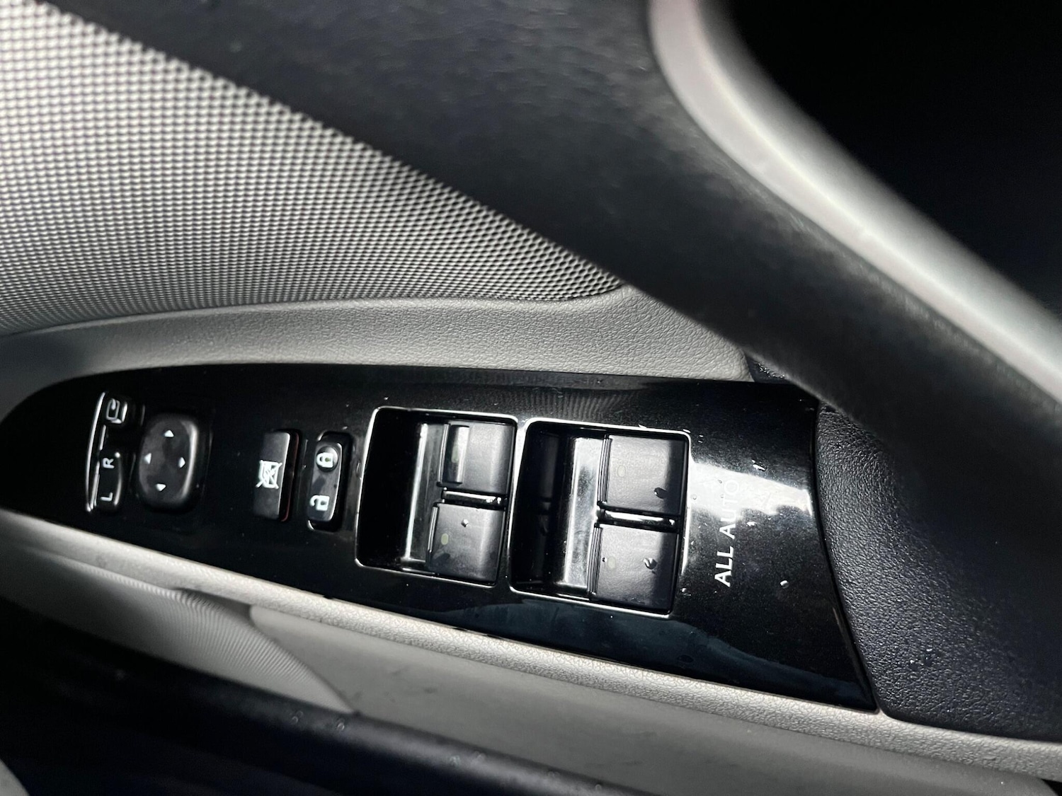 Used Lexus IS 2011 for sale - 76802029: Photo 32