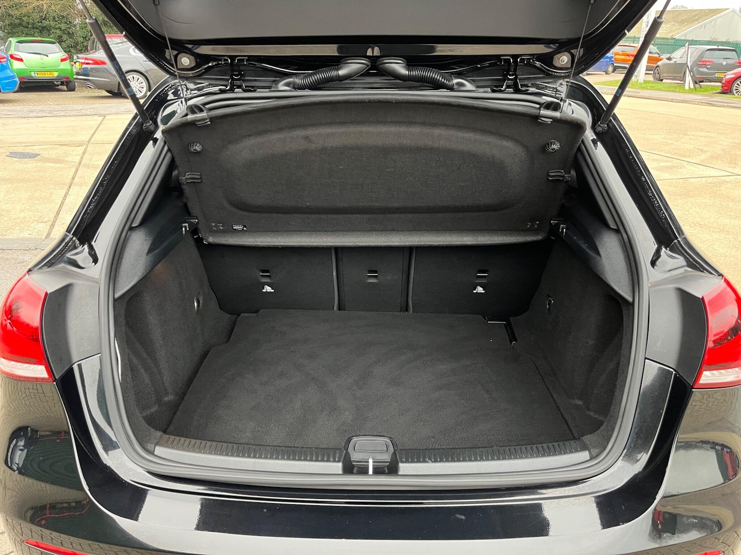 Used Mercedes-Benz A-Class 2019 for sale - 76886123: Photo 27