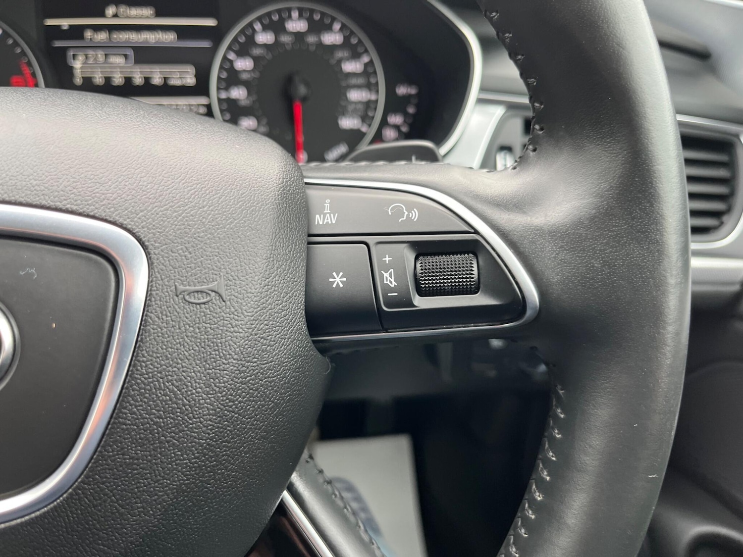 Used Audi A6 Avant 2018 for sale - 77670937: Photo 34